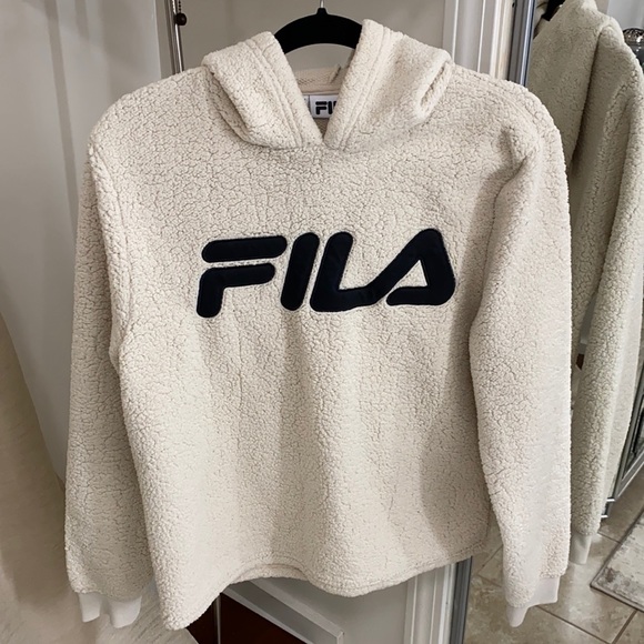 Danmark Bliver værre support Fila | Sweaters | Fila Teddy Hoodie | Poshmark